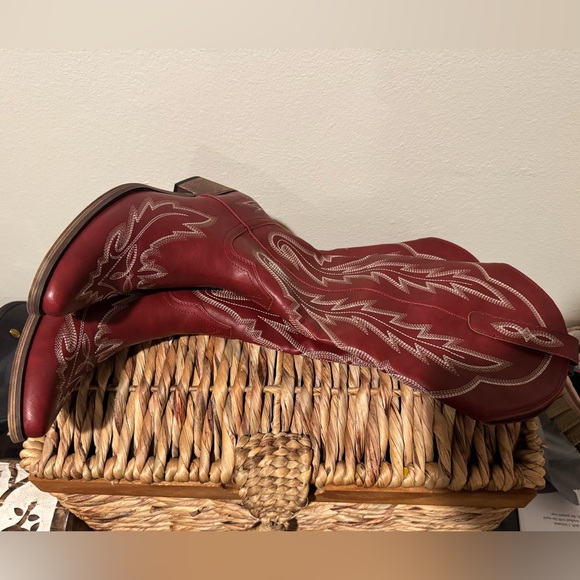 THE ROSEMARY - CREAM CLASSIC TALL COWGIRL BOOTS WITH EMBROIDERY - Picture 12 of 12